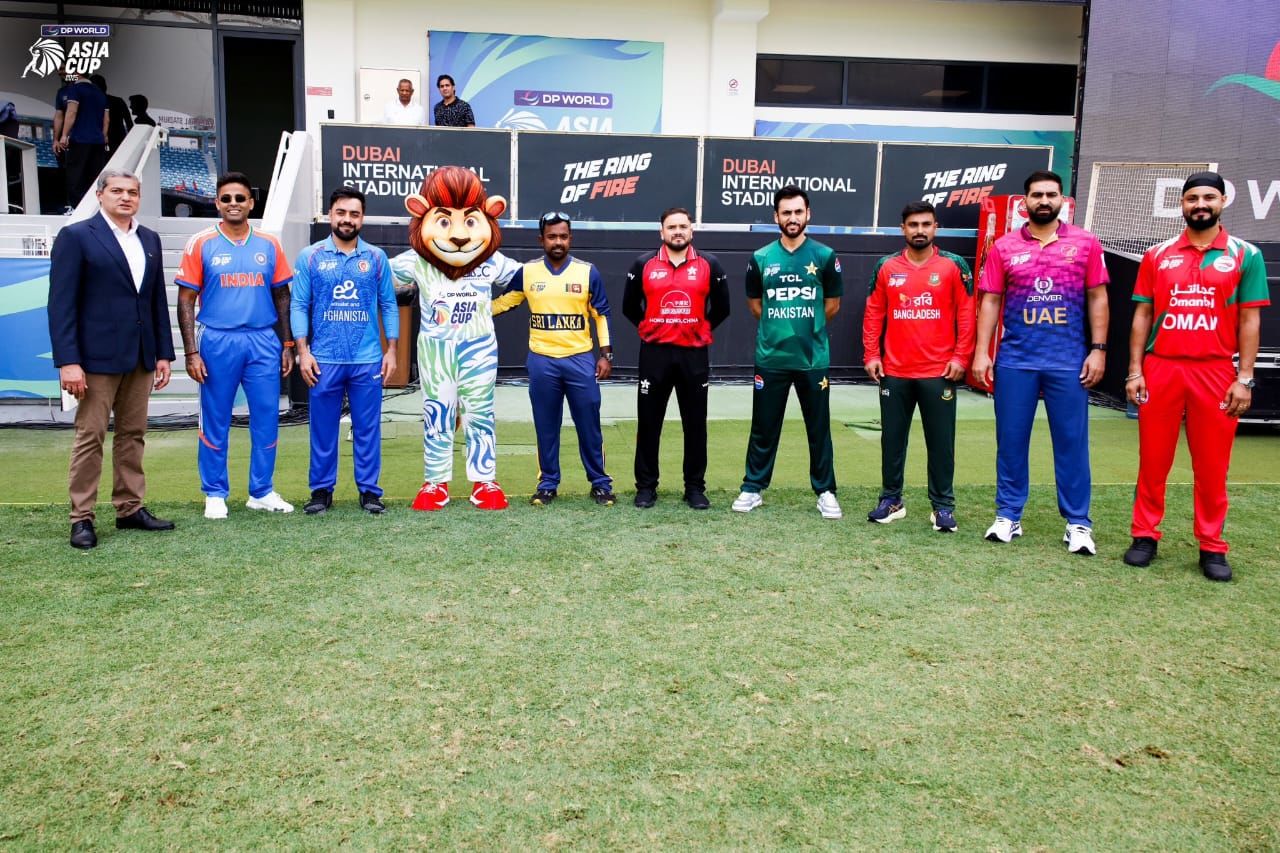 (L-R) ACC President Mohsin Naqvi, India’s captain Surya Kumar Yadhav, Afghanistan captain Rashid Khan, Sri Lanka captain Charith Asalanka, Hong Kong captain Yasim Murtaza,  Pakistan captain Salman Agha, Bangladesh captain Litton Das, UAE captain Muhammad Waseem, Oman’s captain Jatinder Singh. @ACC