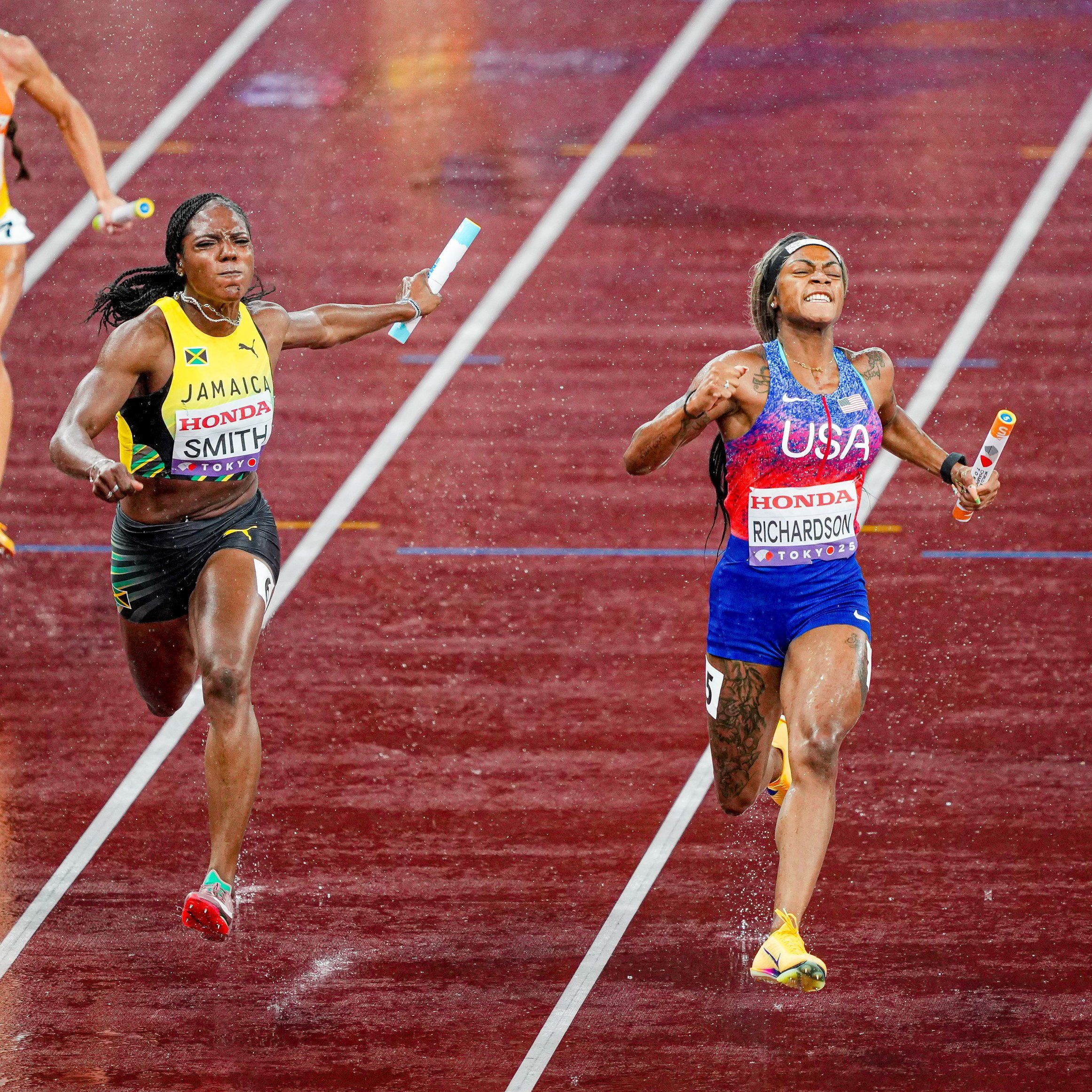Team USA take home the gold in the women's 4x100m relay. @Worldathletics Team USA take home the gold in the women's 4x100m relay. @Worldathletics
