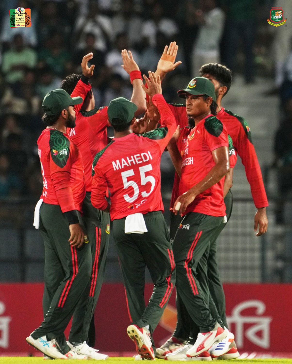 Bangladesh players celebrate a wicket. @BCBtigers